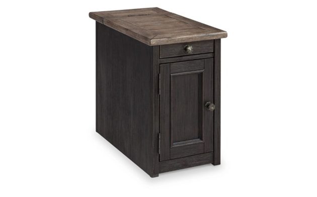 Tyler Creek Chairside End Table with USB Ports & Outlets