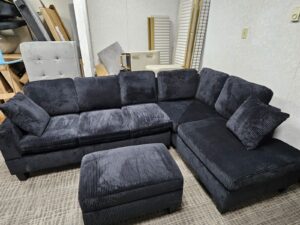 Orag Sectional with Ottoman