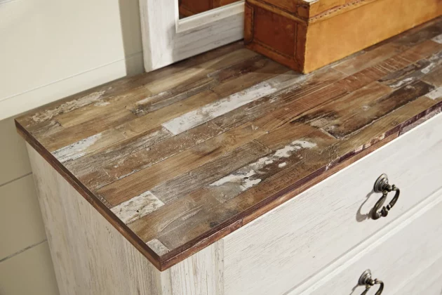 Willowton King Panel Bed - Image 6