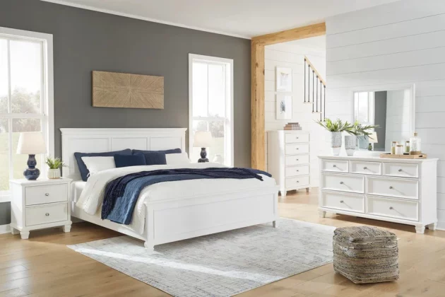 Fortman Queen Panel Bedroom Set - Image 2