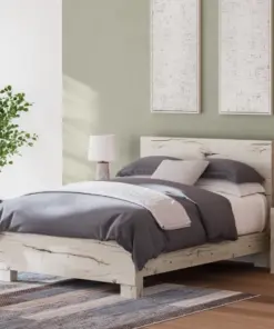 Alternative view of Lawroy Bedroom Set