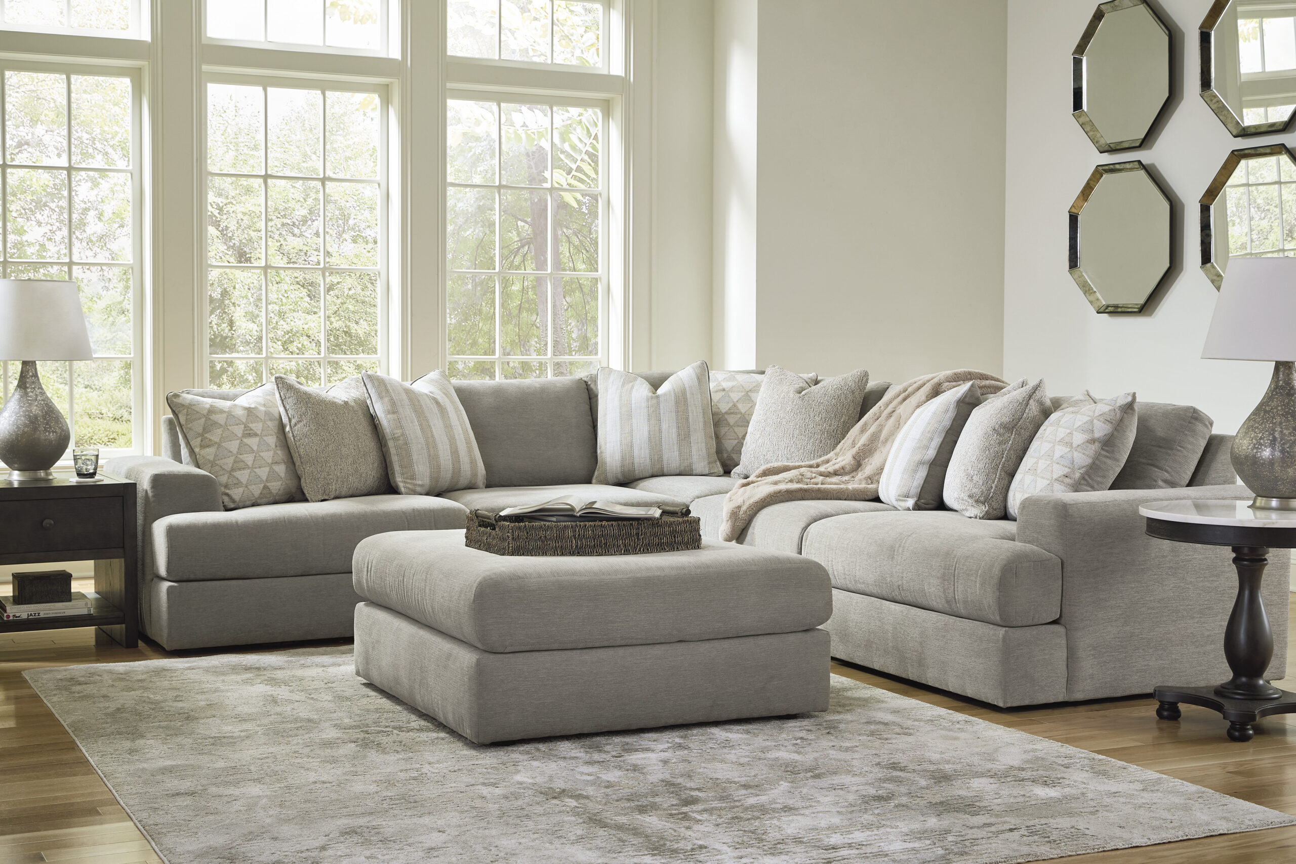 Avaliyah 4-Piece Sectional - Image 2