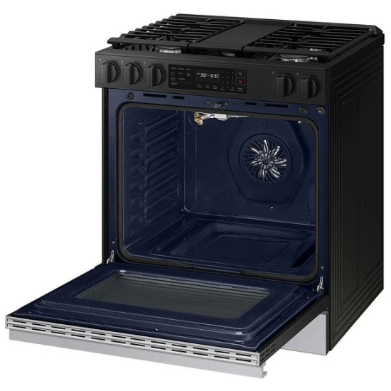 Samsung NSG6DG8300SRAA Gas Range - Image 15