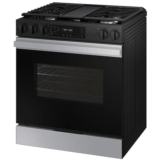 Samsung NSG6DG8300SRAA Gas Range - Image 17